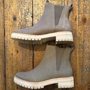 Toms Women’s Dakota Boots Taupe 9.5 Like New!